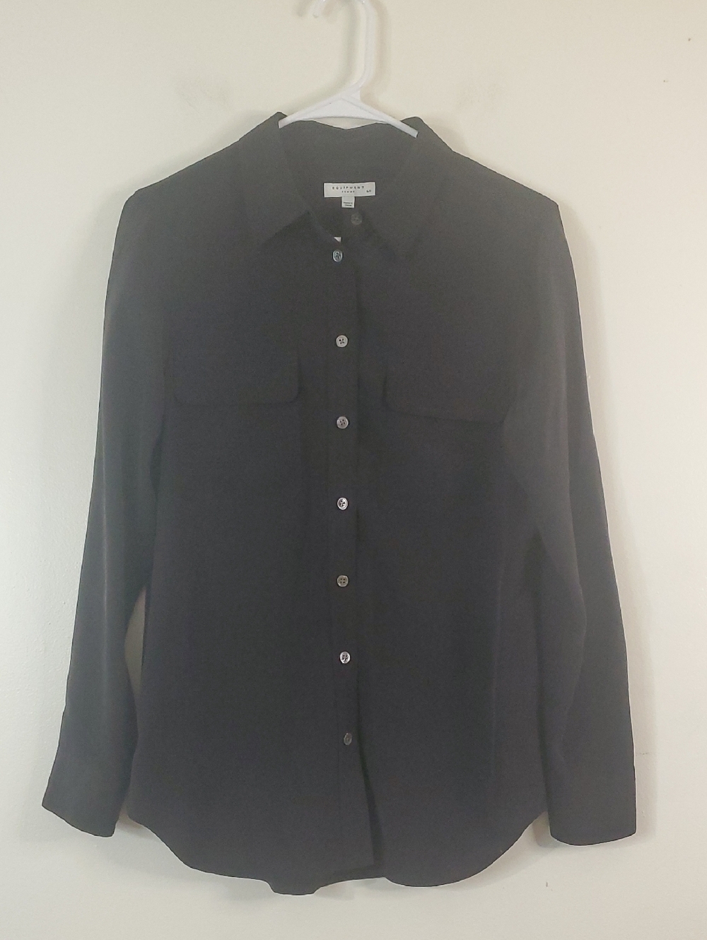 Equipment Femme Black Button-Front Silk Blouse Size Sm Feminine Business Classy